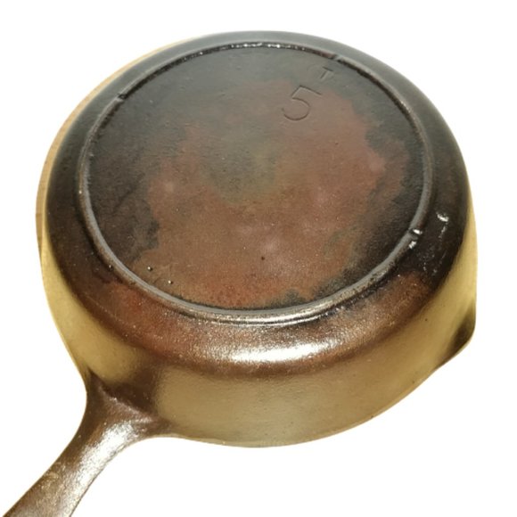 Vintage No. 5 Cast Iron Skillet